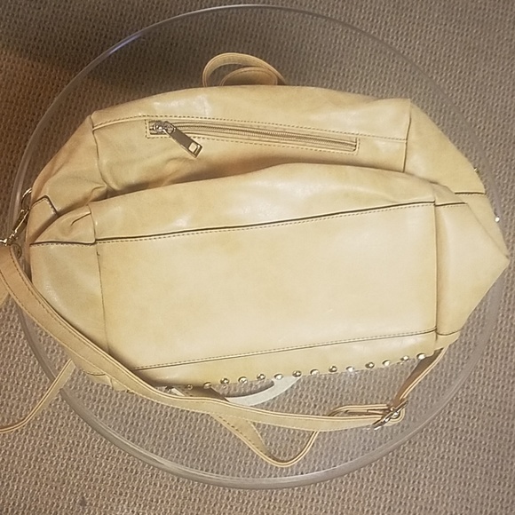 Satchel - Picture 2 of 4